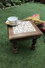 Load image into Gallery viewer, Wooden Step Stool Small Footstool footrest Table White Flowers